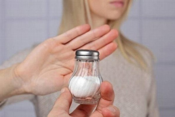 ¿Qué ocurre en tu cuerpo si dejas de consumir sal en exceso?