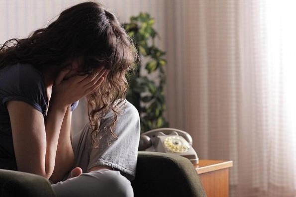 Mujer rompe en llanto porque no tiene marido, ni hijos a los 30 años (+video)