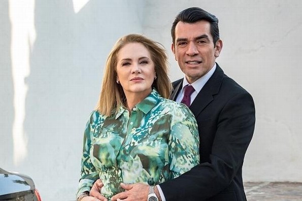 Erika Buenfil y Jorge Salinas se apoderan de la pantalla chica  Erika Buenfil y Jorge Salinas se apoderan de la pantalla chica