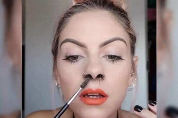 ¡OMG! Acapara Instagram las extensiones de pelo para la nariz (+fotos/videos)