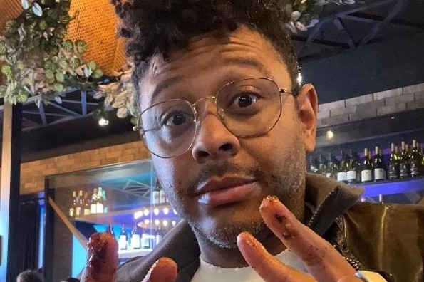 ¡Madres! Cantante acusa a Kalimba de presunto acoso s3xual (+video)