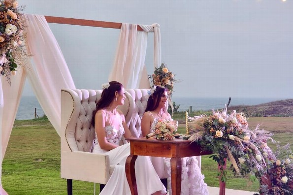 ¡Vivan las novias! Reina de belleza veracruzana se une en matrimonio igualitario (+fotos/video)
