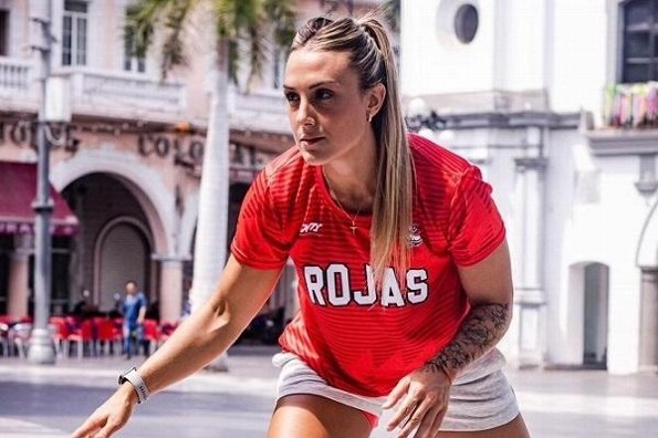 Presentan a las nuevas Halconas Rojas de Veracruz (+fotos)