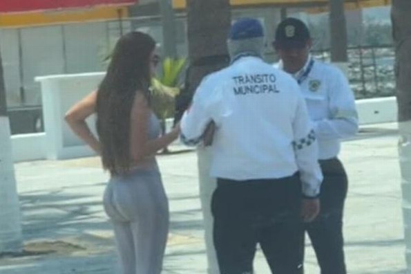 ¡Esto sucedió! Tránsito detienen a la Reina del Carnaval de Veracruz (+fotos)