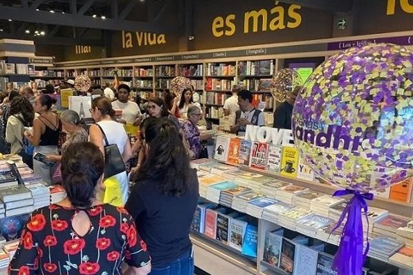 ¡Excelente! Llega a Boca del Río la librería Gandhi (+video)  