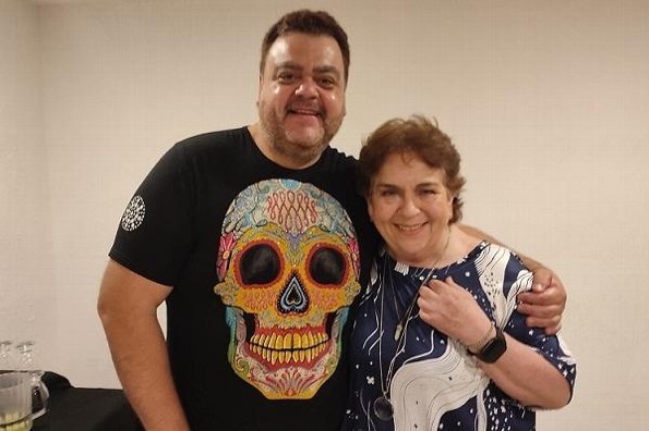 Beatriz Moreno y José Montini invitan a la obra  Beatriz Moreno y José Montini invitan a la obra