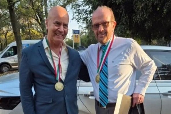 Locutor de XEU, José Luis Feijóo, recibe Premio Nacional de Locución