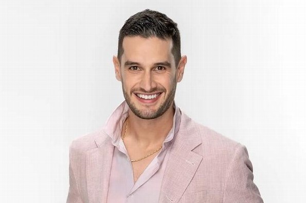 Adrián Marcelo anuncia su 