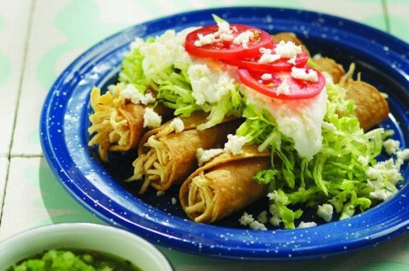 ¿Conocías el origen y los beneficios de consumir lechuga? ¡Aquí te lo decimos!