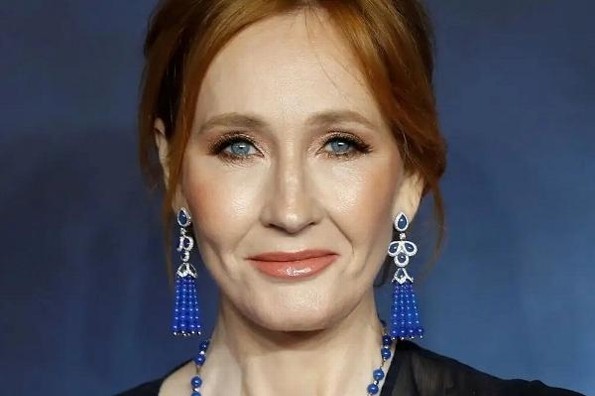 ¡Polémica! Autora de 