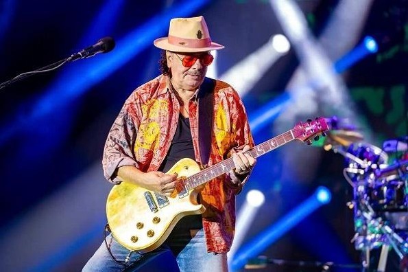 Carlos Santana es hospitalizado de emergencia en EU 