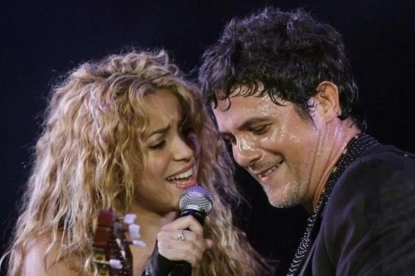 Shakira confirma a Alejandro Sanz como invitado a su primer concierto en EU