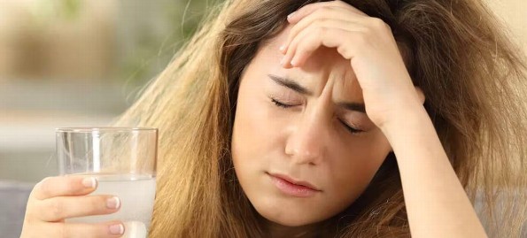 ¿Te pasaste de fiesta? ¿Qué es la resaca y como aliviarla? 