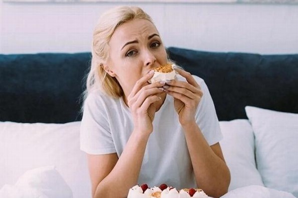 ¿Cómo controlar o disminuir la ansiedad de comer? Sigue estos consejos