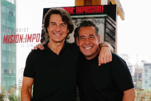 Yordi Rosado sorprende entrevistando a Tom Cruise (+video)