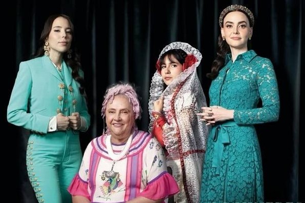 Majo Aguilar una de 