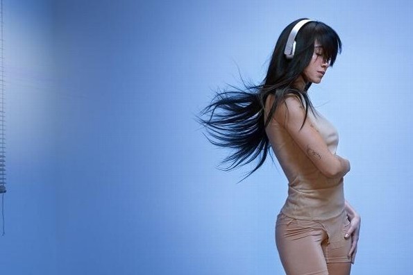 Aitana abre la puerta del 