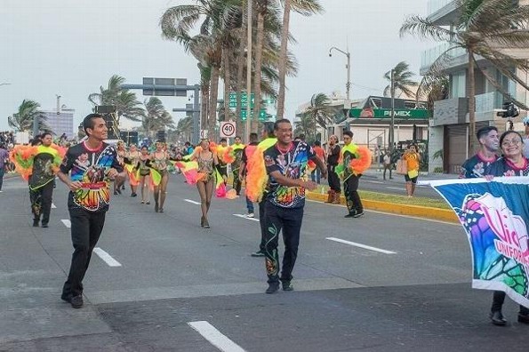 Algarabía y ambiente familiar en el Papaqui de Carnaval 2025 (+fotos)