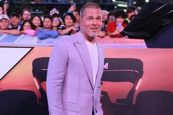 Brad Pitt sorprende y presenta su nueva película 