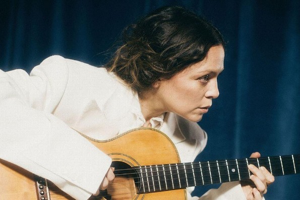 Natalia Lafourcade anuncia que está embarazada y sigue de gira con Cancionera Tour 