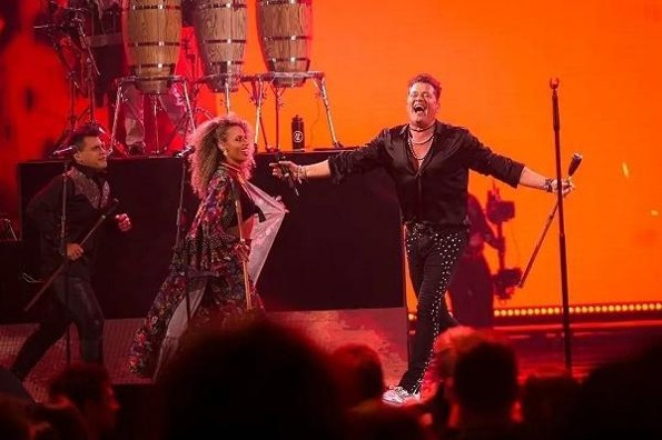 Carlos Vives lanza 