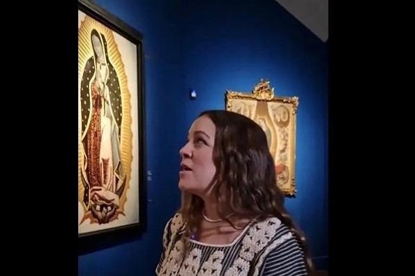 Natalia Lafourcade canta ante la Virgen de Guadalupe en el Museo del Prado (+video)