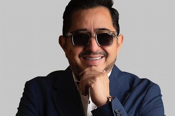 Este viernes habrá noche romántica en Foro Boca con Carlos Macías 