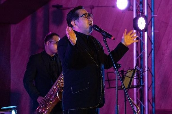 ¡Tremendo concierto! Carlos Macías canta y enamora a Veracruz (+fotos)