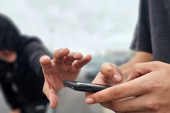 ¿Cómo bloquear tu celular en caso de que te lo roben?
