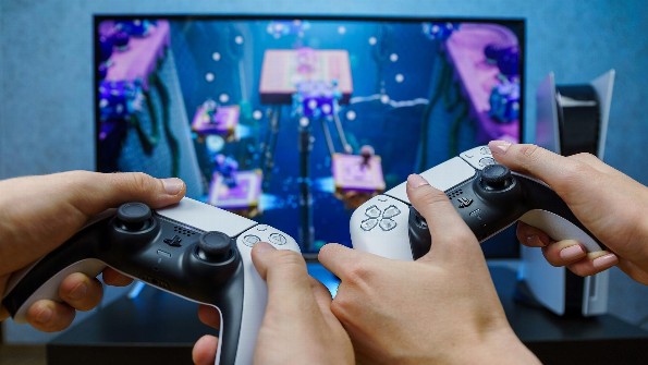 ¿Bueno o Malo? Descubre los Pros y Contras de los Videojuegos en niños y jóvenes