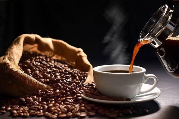 ¿Ya tomó café? El café es una bebida diurética