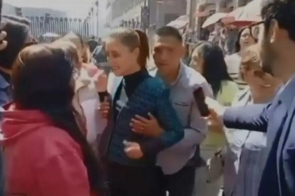 Sujeto acosa e intenta besar a la Presidenta de México (+video)