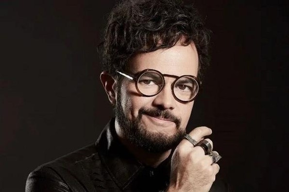 ¿Aleks Syntek en clínica de rehabilitación? Esto se sabe 