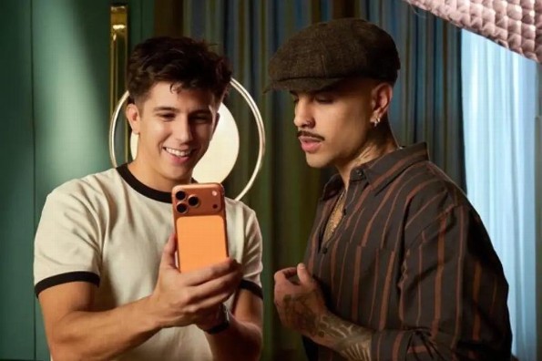 Rauw Alejandro lanza el video 