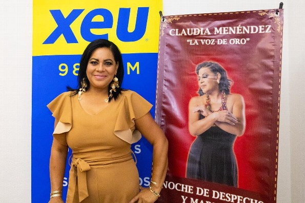 Claudia Menéndez se suma al 95 aniversario de XEU y anuncia concierto (+fotos)