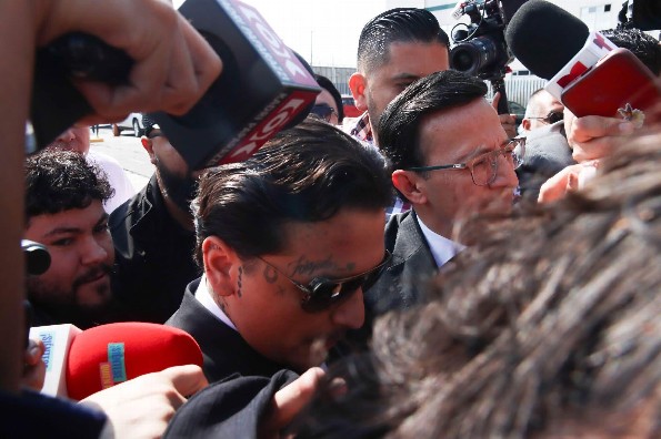 Christian Nodal se libra de ser vinculado a proceso por supuesta falsificación de contratos