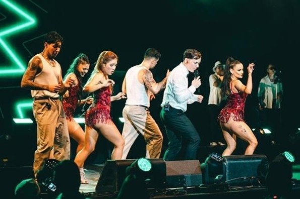 Guaynaa lanza nueva producción ¡en vivo! con mezcla de raíces, sabor y consciencia