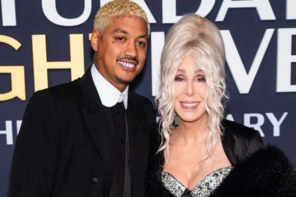 Cher planea boda con su novio 40 años menor