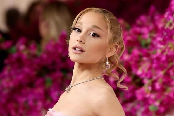 Ariana Grande se convierte en la artista más escuchada del mundo