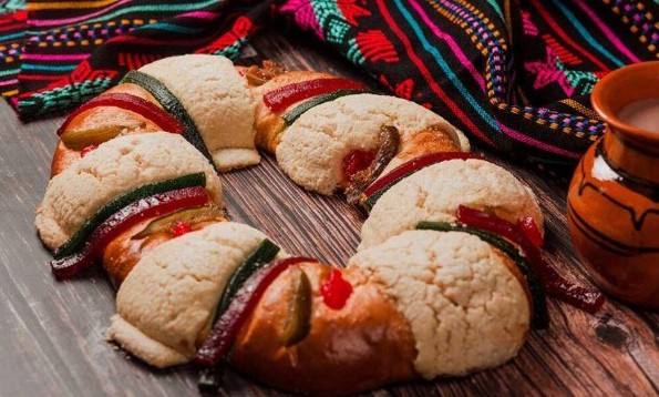 La Rosca de Reyes: Una Tradición Navideña Mexicana