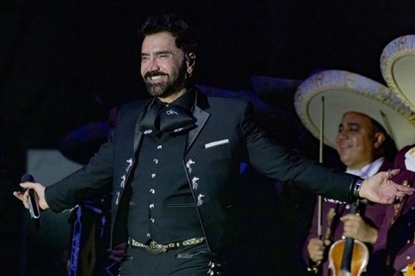 Operan a Alejandro Fernández ¡Este es su estado de salud! 