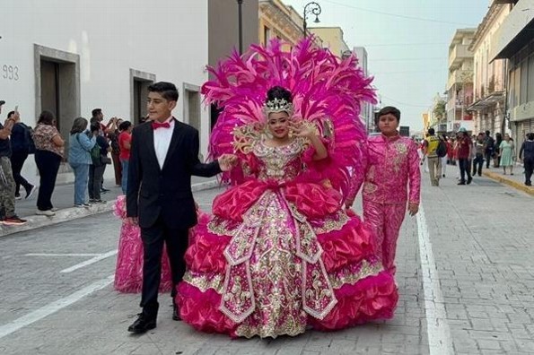 Suntuoso Desfile de Coronación de los Reyes Infantiles del Carnaval de Veracruz 2026 