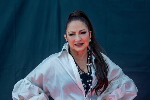 Gloria Estefan levanta la voz por los inmigrantes en EU