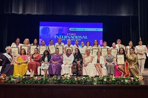 Reconocen liderazgo de las mujeres veracruzanas con el 