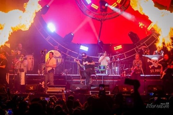 Panteón Rococó sacude Veracruz con tremendo festín musical de rock, ska y slam 