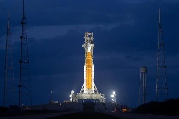 Regresa el humano a la Luna ¡Checa el lanzamiento en XEU!