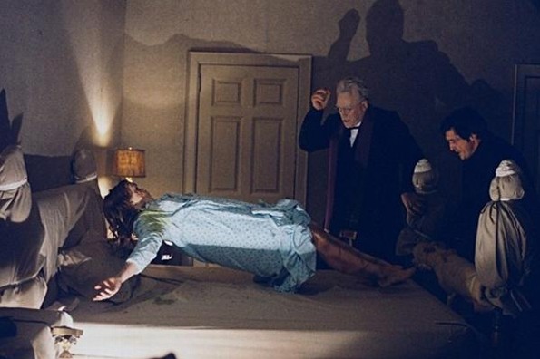 ¡Vienen de EU y Europa! Puente Jula, Veracruz: Capital del exorcismo 