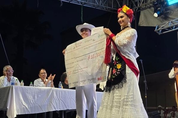 Exitoso concurso nacional de Son Jarocho en Orizaba (+fotos)