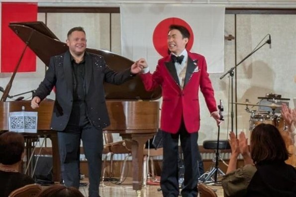 Rodrigo de la Cadena concluye exitosa gira por Japón consolidando el bolero (+fotos/video)