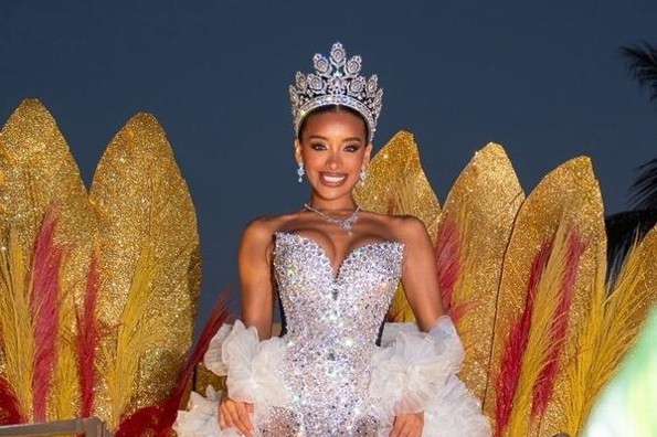 Se compromete en matrimonio reina del Carnaval de Veracruz (+fotos/video)